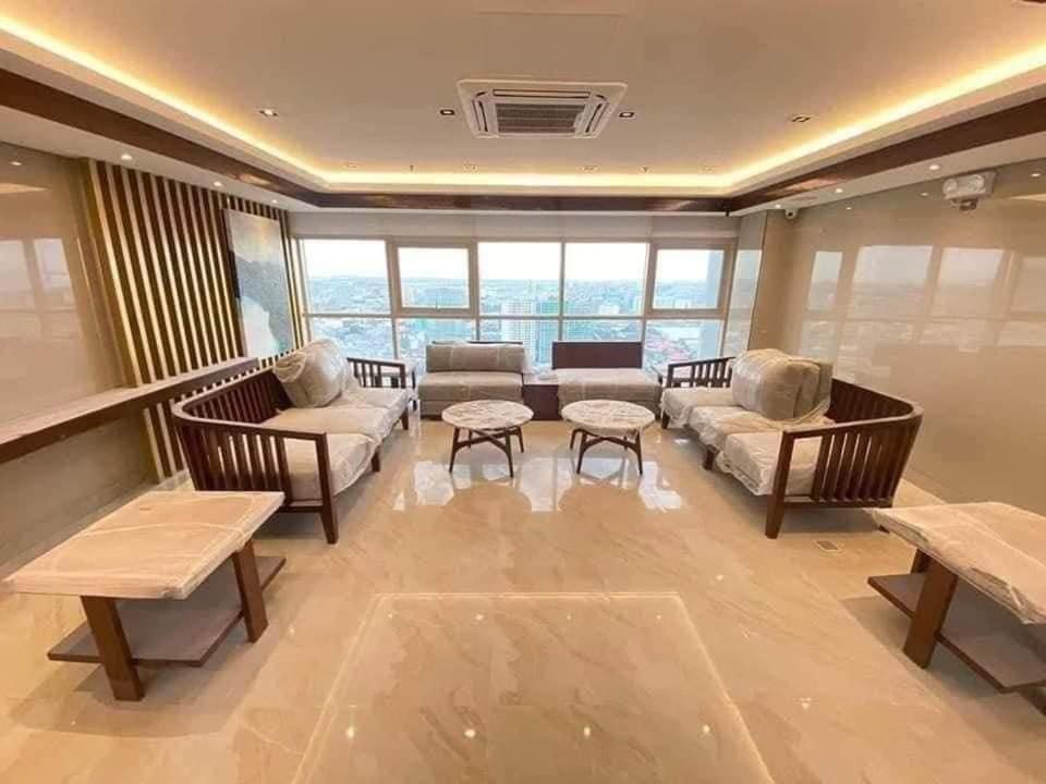Coast Stay By J 40Th Floor Penthouse Manila Luaran gambar