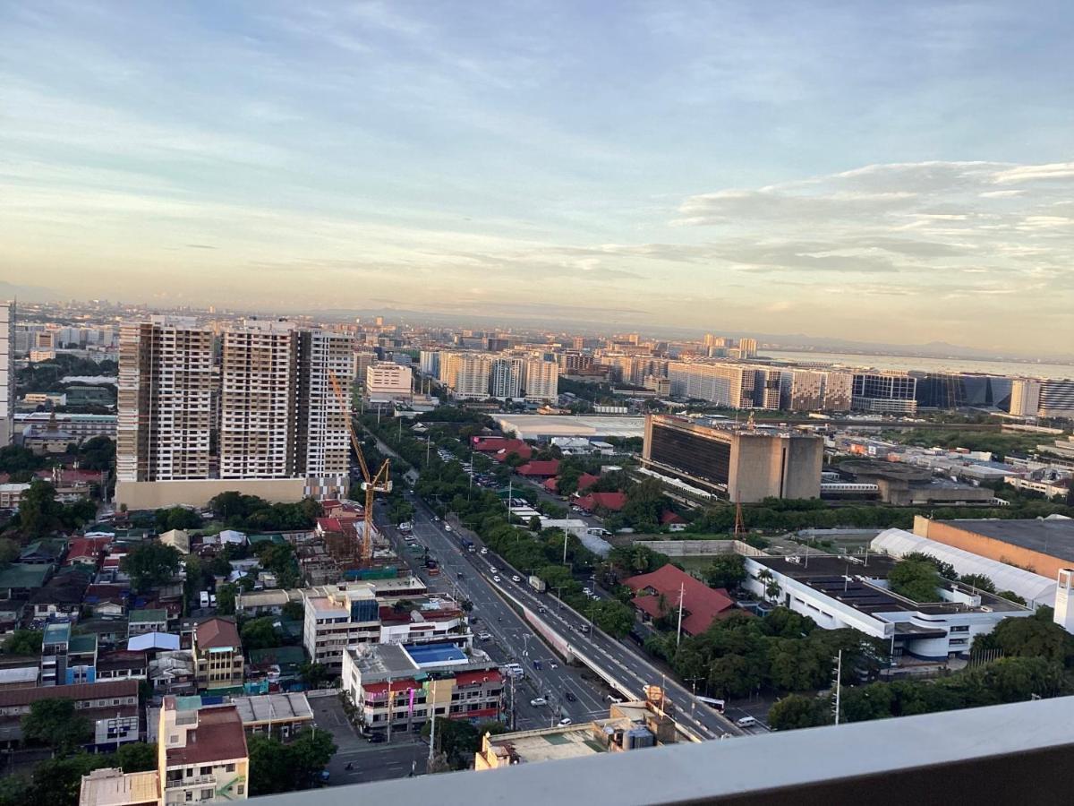 Coast Stay By J 40Th Floor Penthouse Manila Luaran gambar